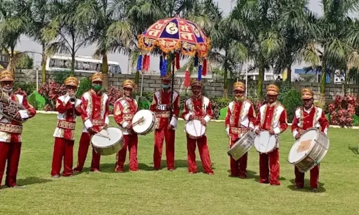 Vasant Banjo and Band Party